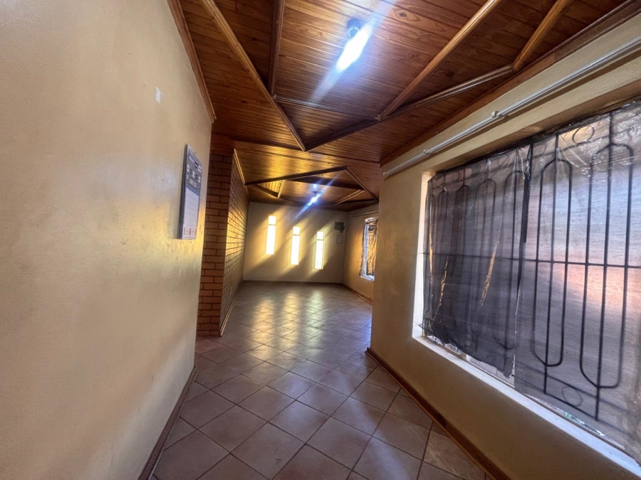 3 Bedroom Property for Sale in Kagisanong Free State